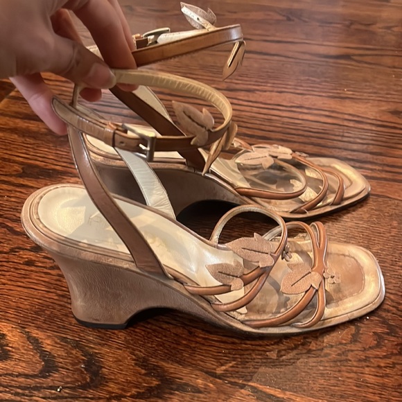 Prada Wedges w Leather Leaf Applique Size 40 - Picture 3 of 11